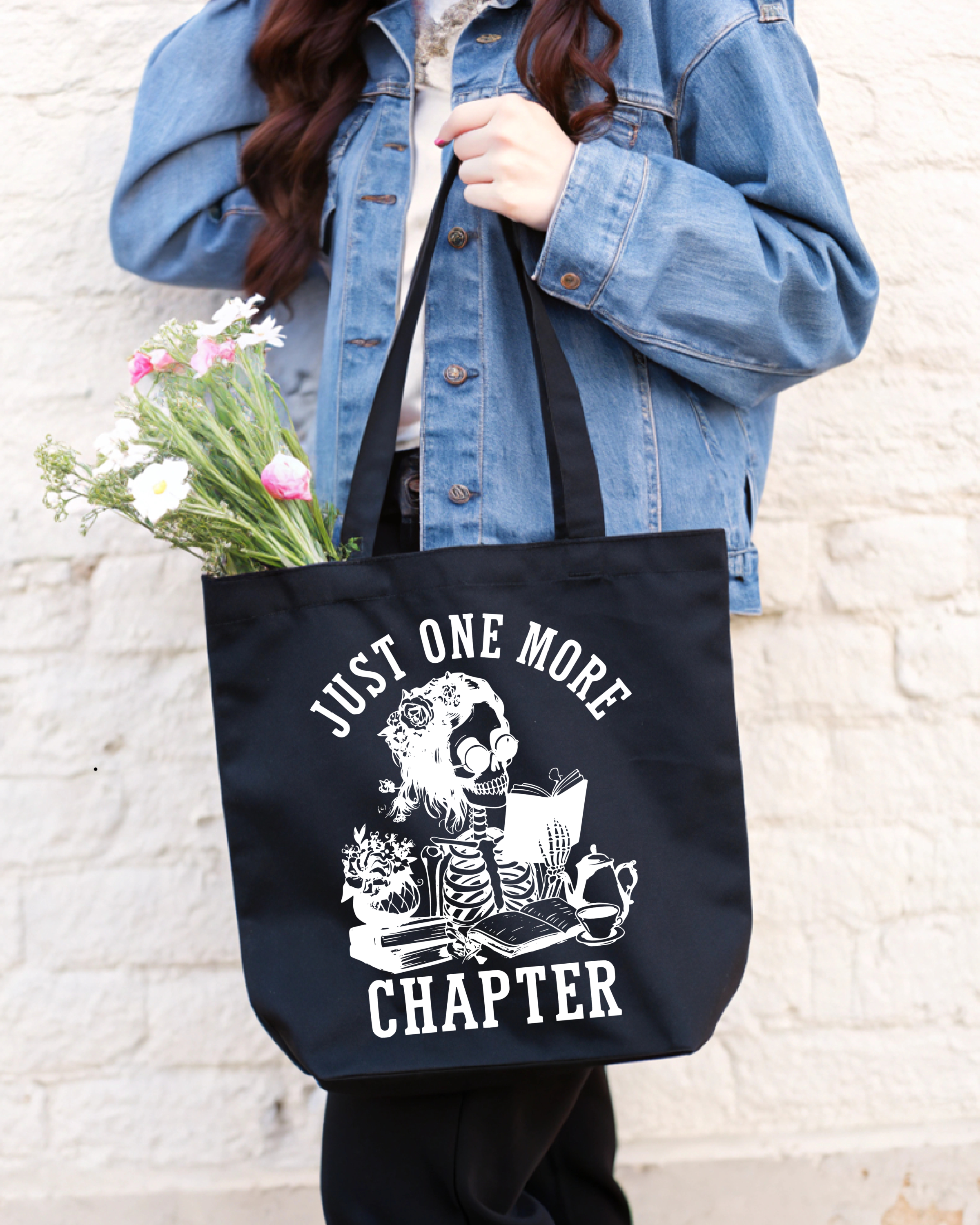 Tote Bag Skeleton Lady Just One More Chapter
